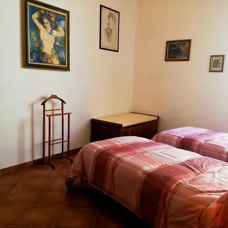 La Casa Di Giosue ליבורנו