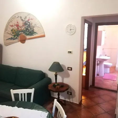 La Casa Di Giosue Апартаменты *